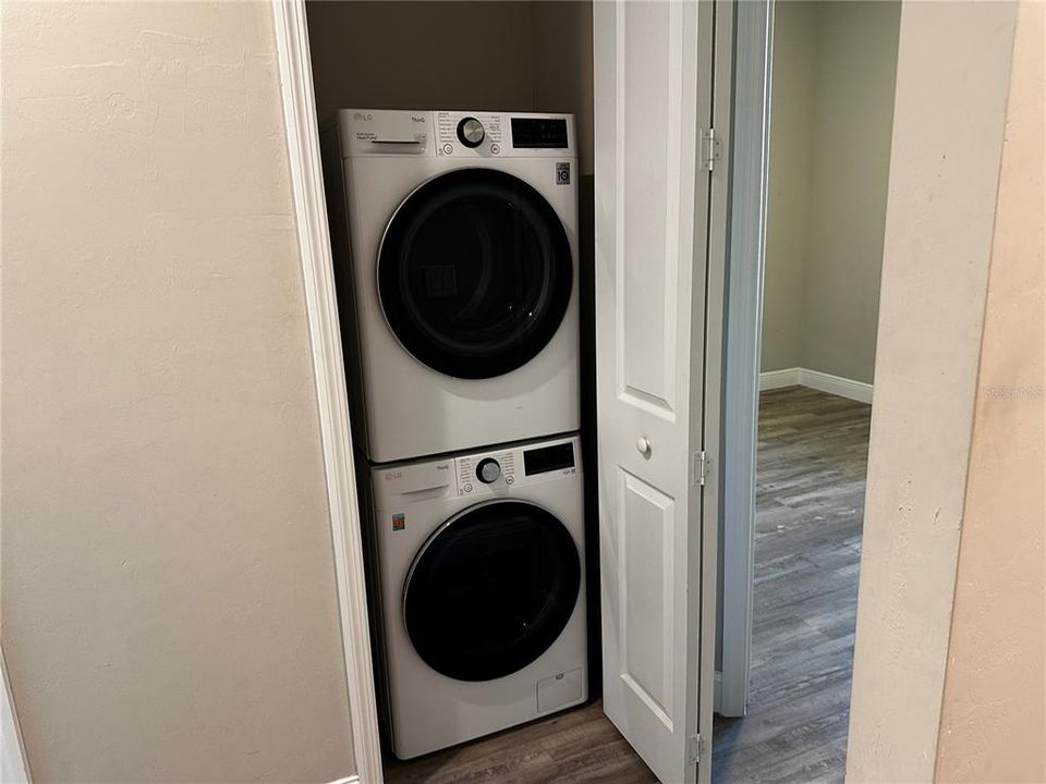 В аренду: $2,000 (3 спален, 2 ванн, 1200 Квадратных фут)