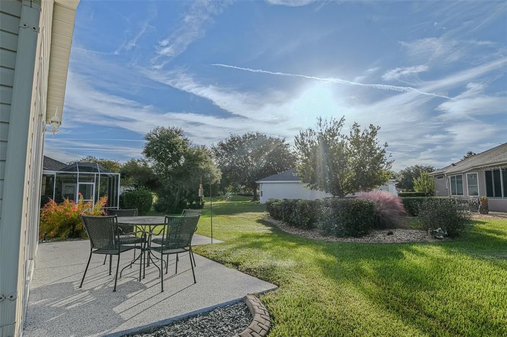 For Sale: $289,000 (2 beds, 2 baths, 1237 Square Feet)