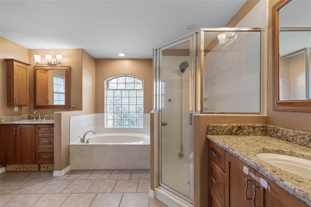 Active With Contract: $349,000 (4 beds, 2 baths, 2247 Square Feet)