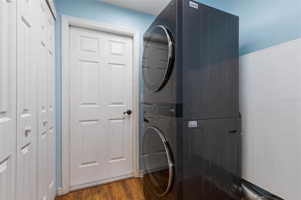 Active With Contract: $349,000 (4 beds, 2 baths, 2247 Square Feet)