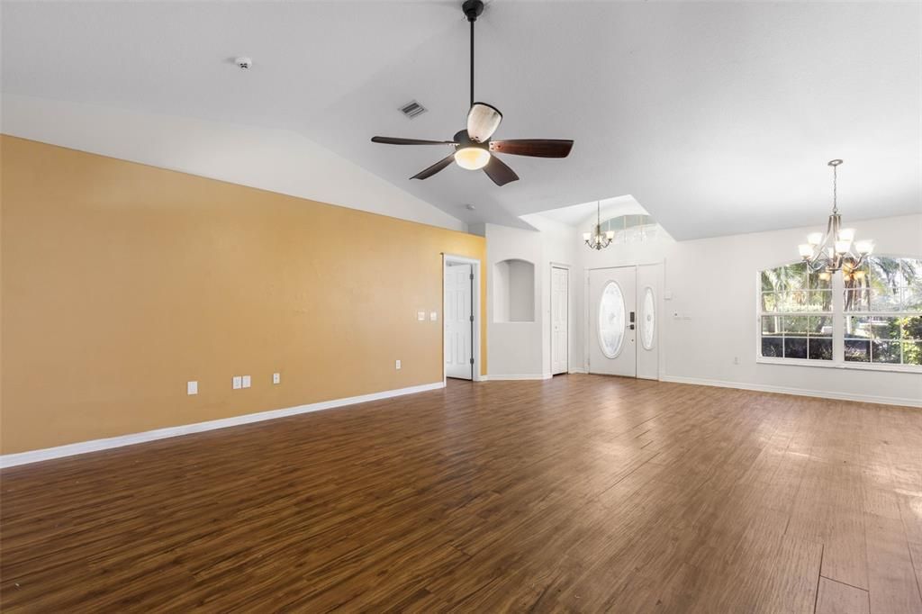 Active With Contract: $349,000 (4 beds, 2 baths, 2247 Square Feet)