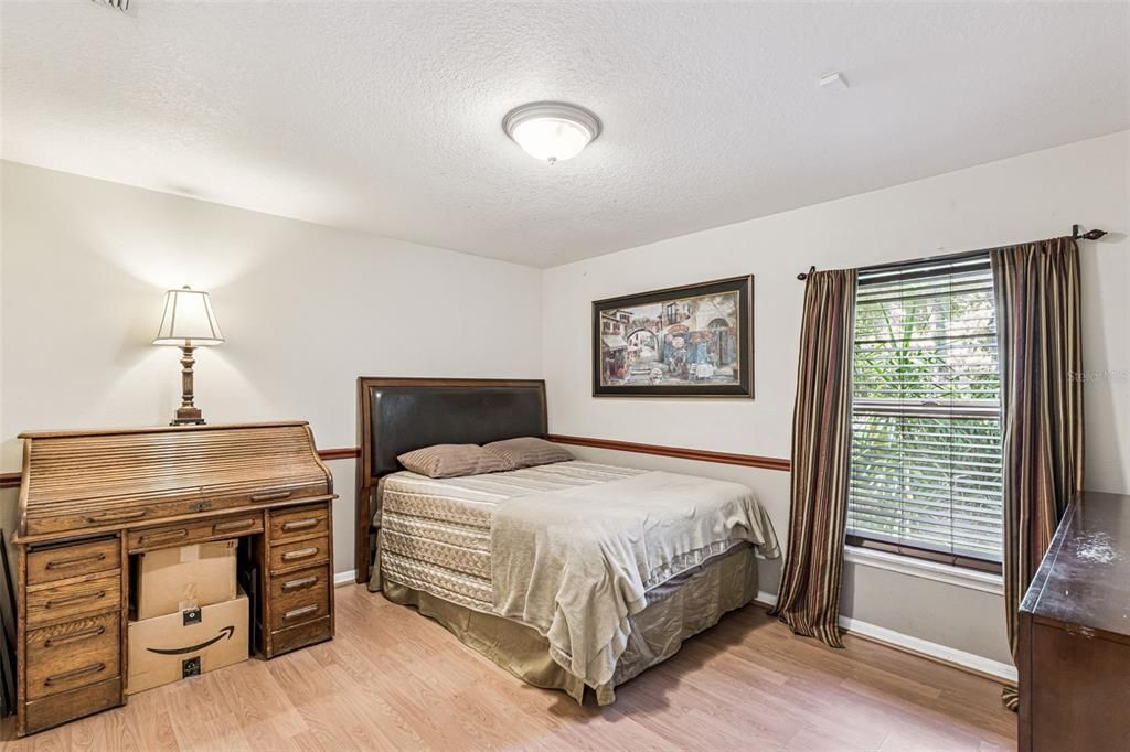 Под контрактом: $539,000 (4 спален, 4 ванн, 2462 Квадратных фут)