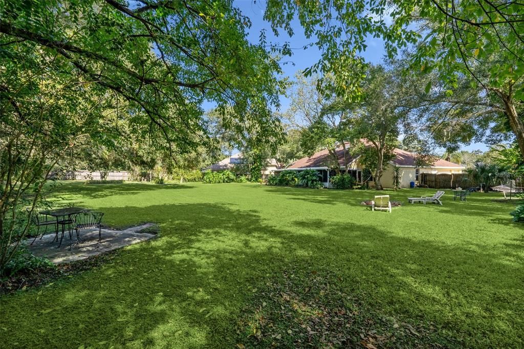 Под контрактом: $539,000 (4 спален, 4 ванн, 2462 Квадратных фут)