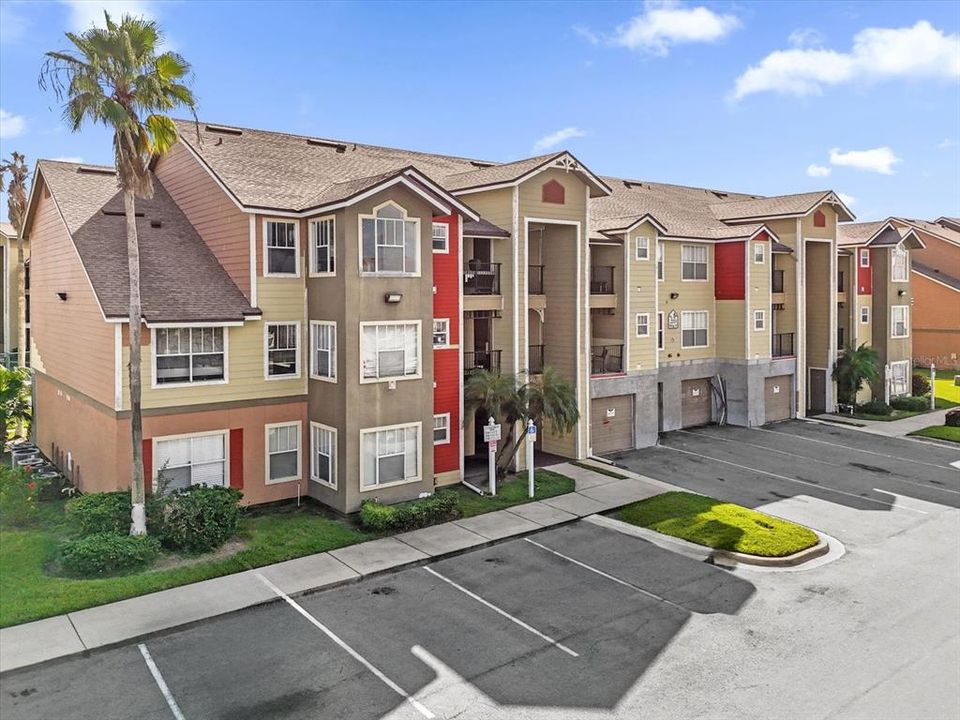 For Sale: $3,885,000 (39 beds, 0 baths, 20092 Square Feet)