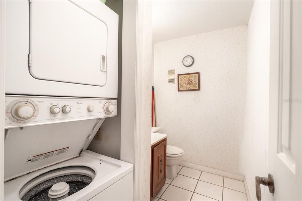 待售: $176,000 (3 贝兹, 2 浴室, 1231 平方英尺)