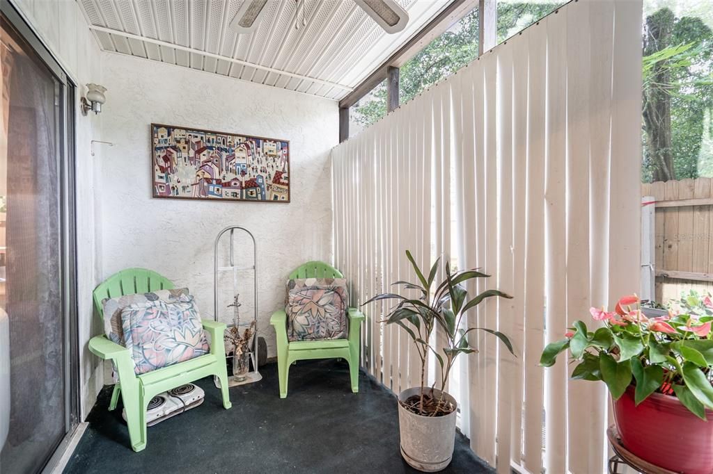 待售: $176,000 (3 贝兹, 2 浴室, 1231 平方英尺)