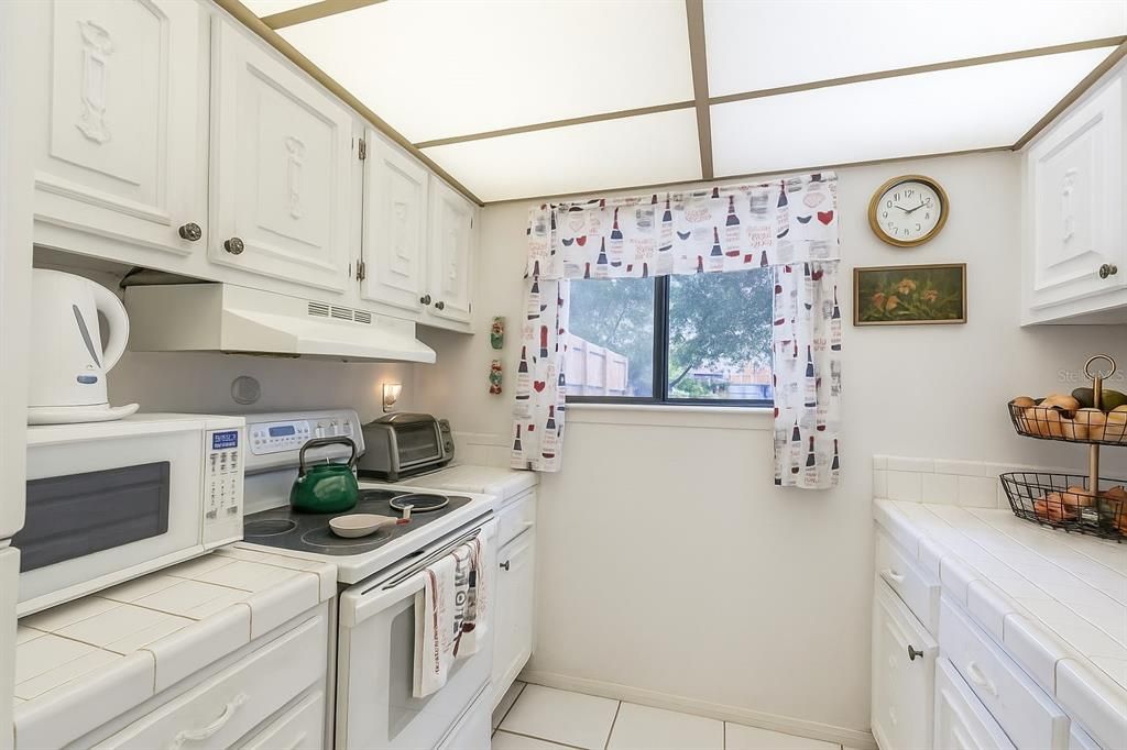 待售: $176,000 (3 贝兹, 2 浴室, 1231 平方英尺)