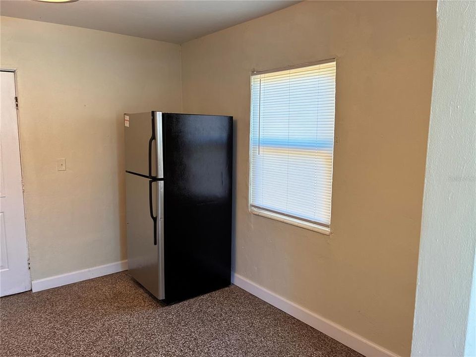 出租: $1,500 (2 贝兹, 1 浴室, 750 平方英尺)