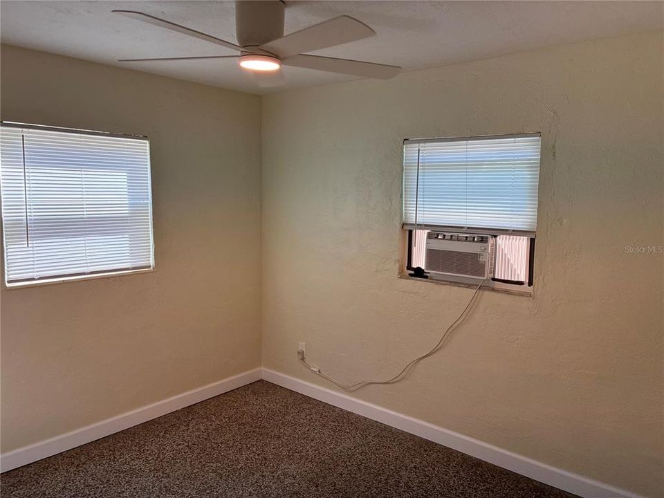 出租: $1,500 (2 贝兹, 1 浴室, 750 平方英尺)