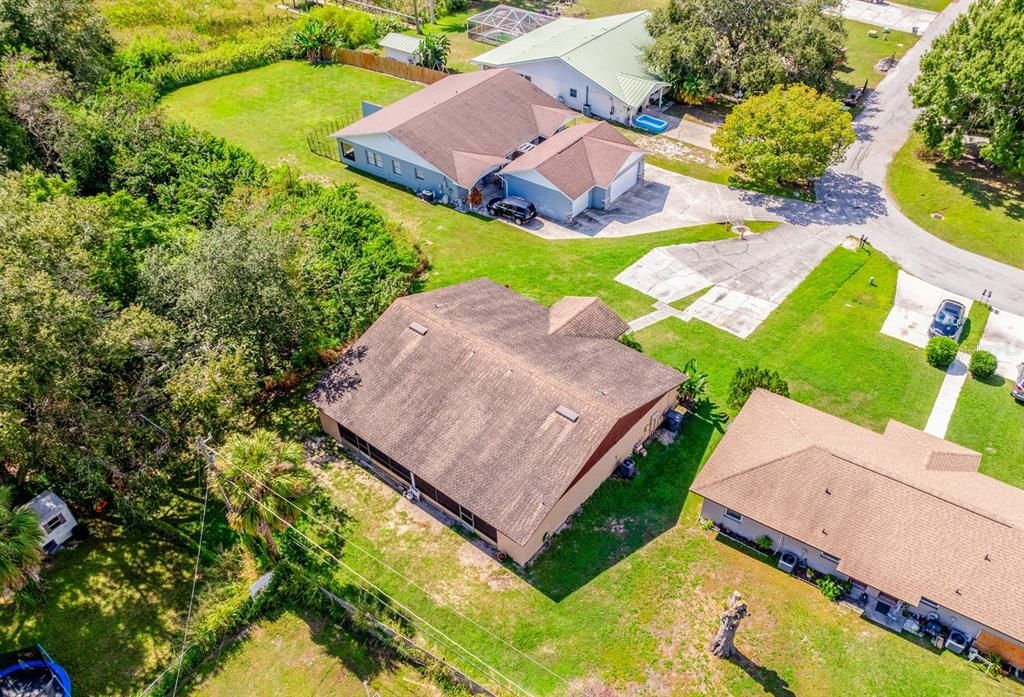 На продажу: $350,000 (4 спален, 0 ванн, 2350 Квадратных фут)