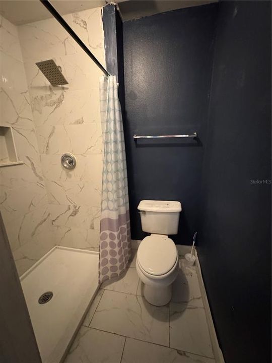 For Sale: $360,000 (4 beds, 3 baths, 3044 Square Feet)