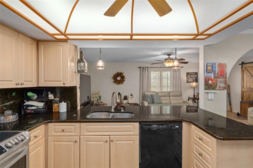 For Sale: $474,900 (3 beds, 2 baths, 1915 Square Feet)