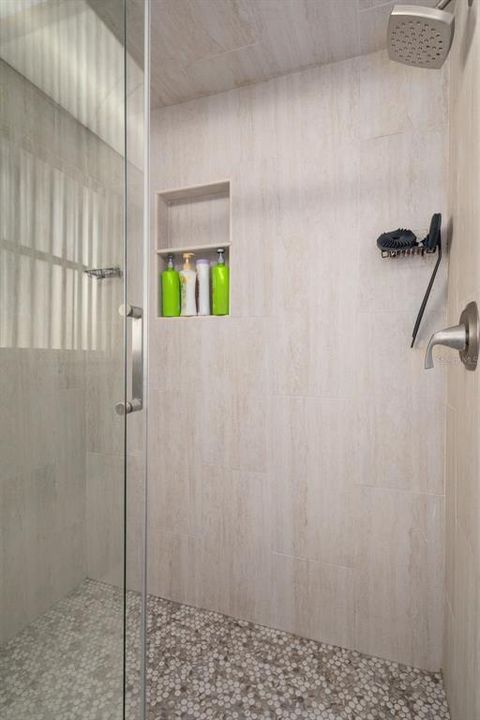 For Sale: $474,900 (3 beds, 2 baths, 1915 Square Feet)