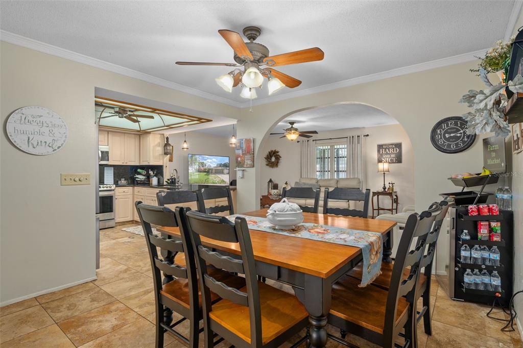 For Sale: $474,900 (3 beds, 2 baths, 1915 Square Feet)