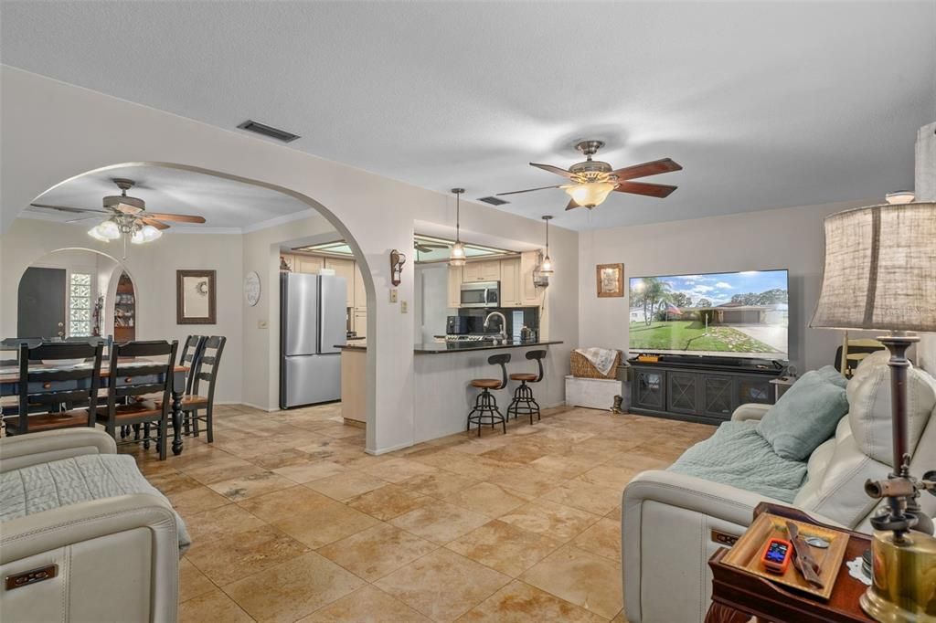 For Sale: $474,900 (3 beds, 2 baths, 1915 Square Feet)