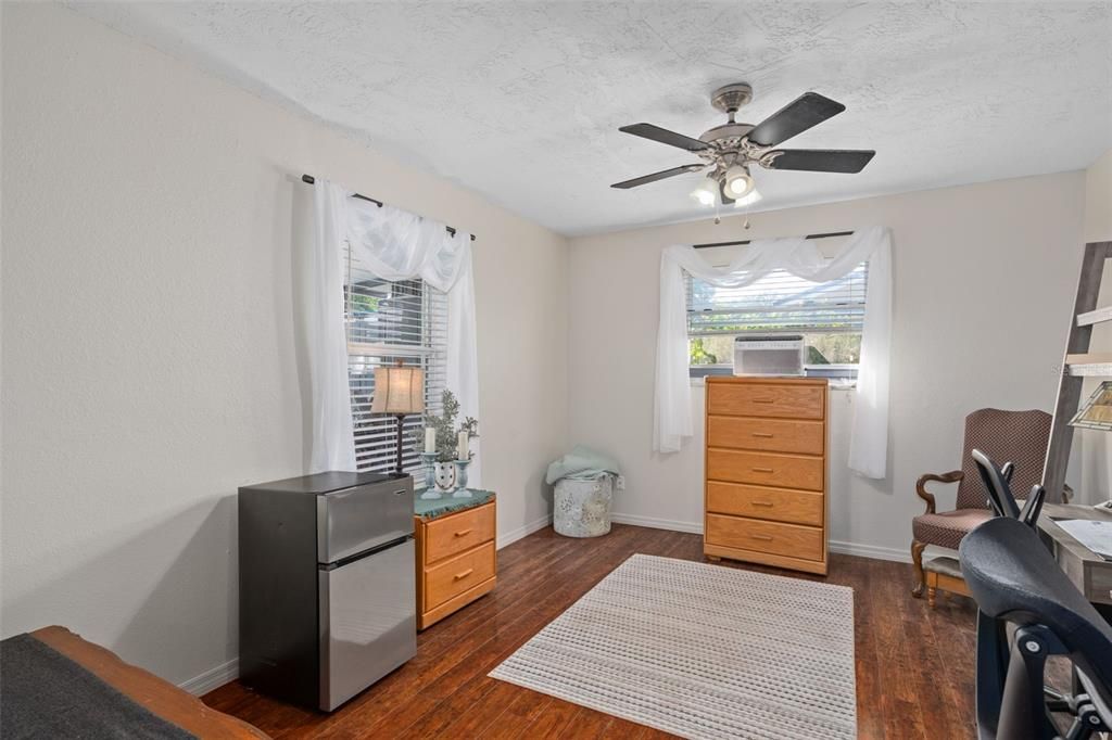 For Sale: $474,900 (3 beds, 2 baths, 1915 Square Feet)