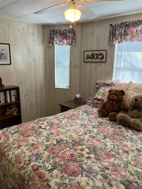 For Sale: $113,000 (2 beds, 2 baths, 840 Square Feet)