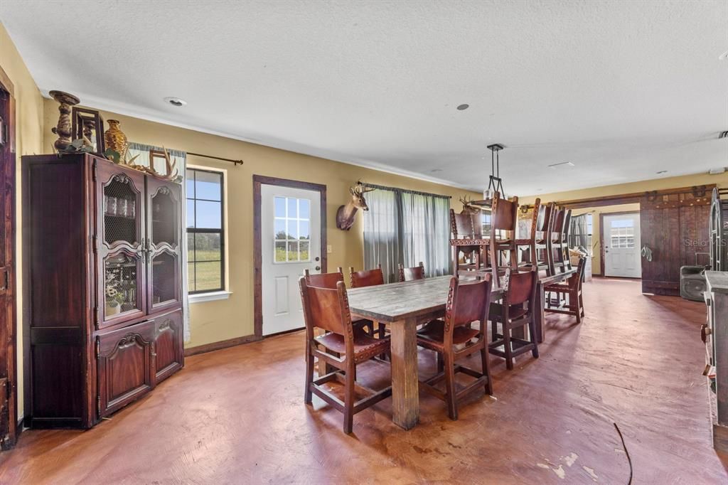 待售: $850,000 (4 贝兹, 3 浴室, 3088 平方英尺)