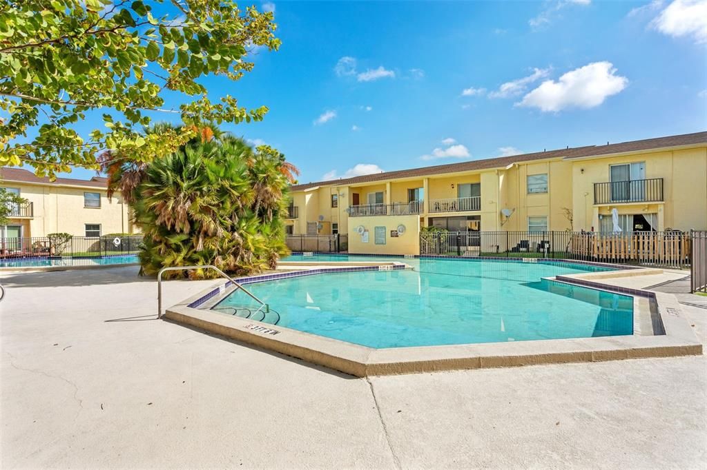 For Sale: $245,000 (3 beds, 2 baths, 1432 Square Feet)