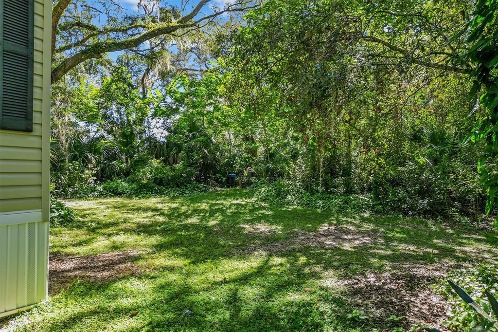 Active With Contract: $210,000 (3 beds, 2 baths, 1394 Square Feet)