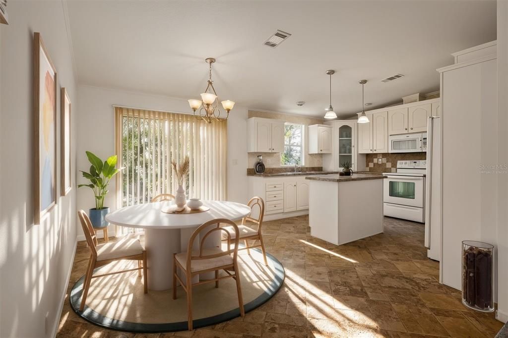 Active With Contract: $210,000 (3 beds, 2 baths, 1394 Square Feet)