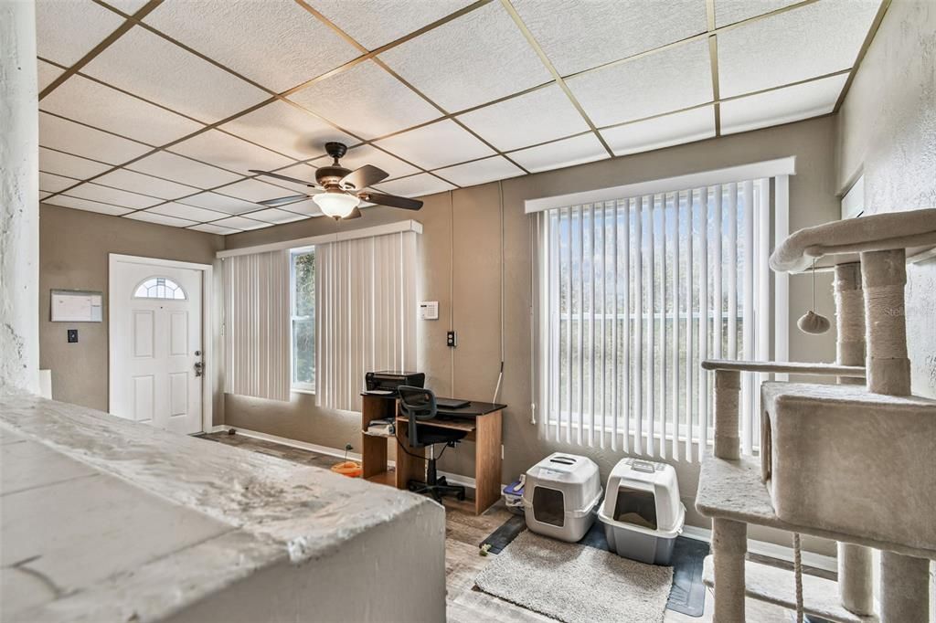 For Sale: $135,000 (2 beds, 2 baths, 835 Square Feet)