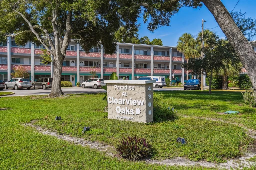 For Sale: $135,000 (2 beds, 2 baths, 835 Square Feet)