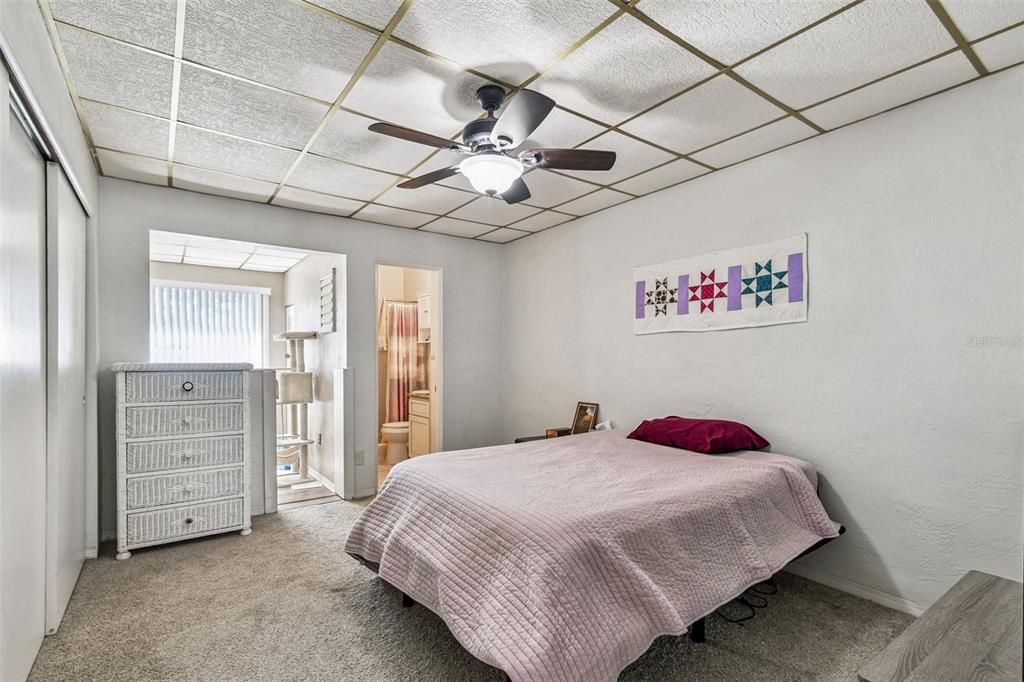 For Sale: $135,000 (2 beds, 2 baths, 835 Square Feet)