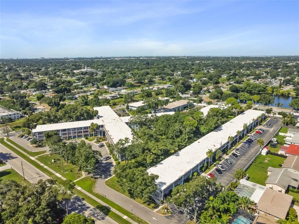 For Sale: $135,000 (2 beds, 2 baths, 835 Square Feet)