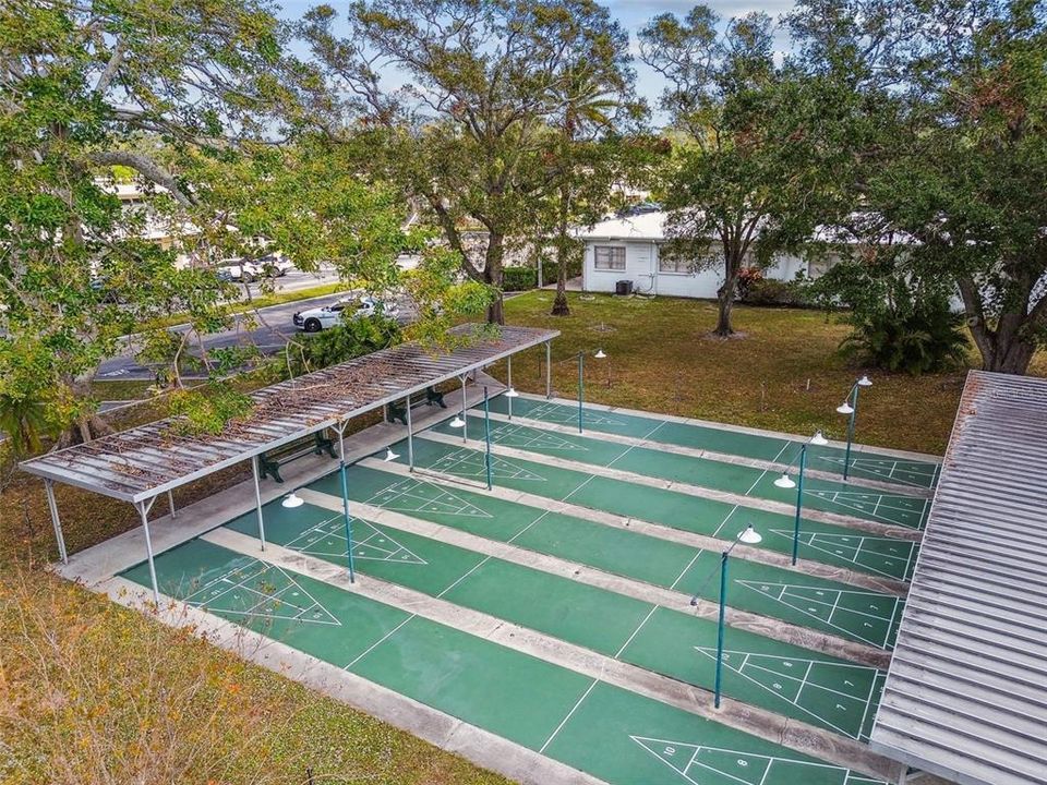 For Sale: $135,000 (2 beds, 2 baths, 835 Square Feet)