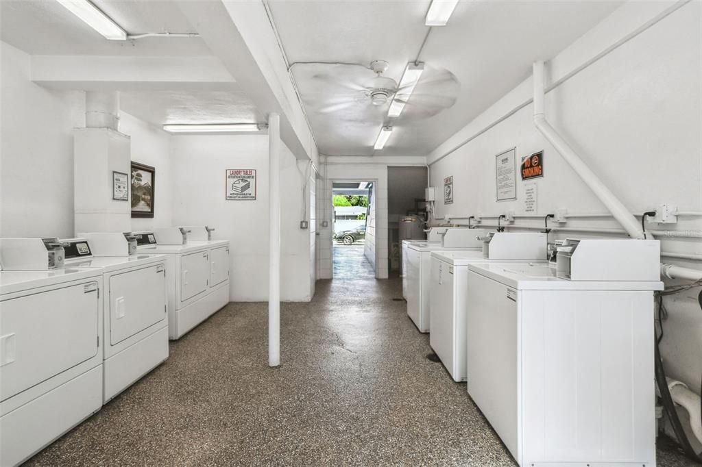 For Sale: $135,000 (2 beds, 2 baths, 835 Square Feet)