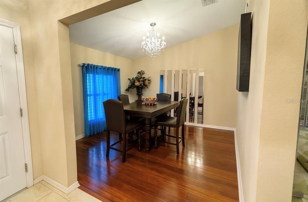 For Sale: $314,900 (4 beds, 2 baths, 1848 Square Feet)