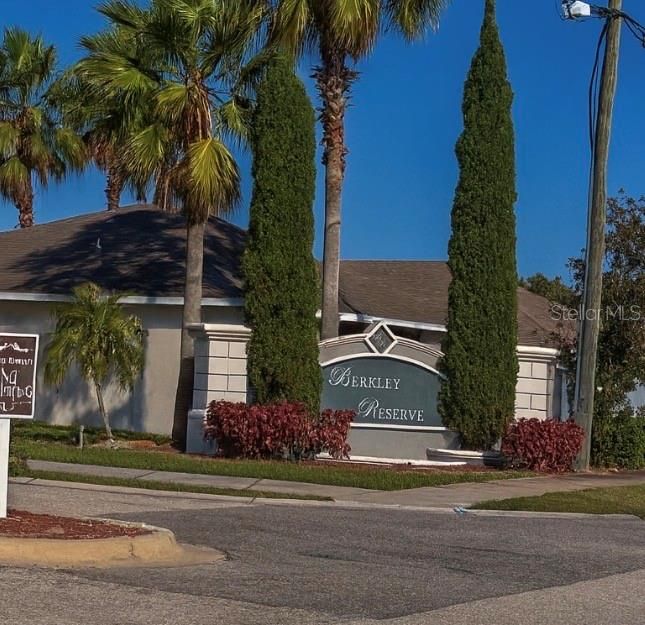 For Sale: $314,900 (4 beds, 2 baths, 1848 Square Feet)