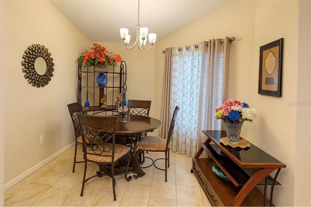 For Sale: $314,900 (4 beds, 2 baths, 1848 Square Feet)