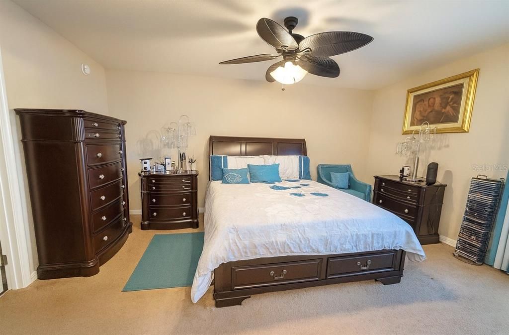 For Sale: $314,900 (4 beds, 2 baths, 1848 Square Feet)