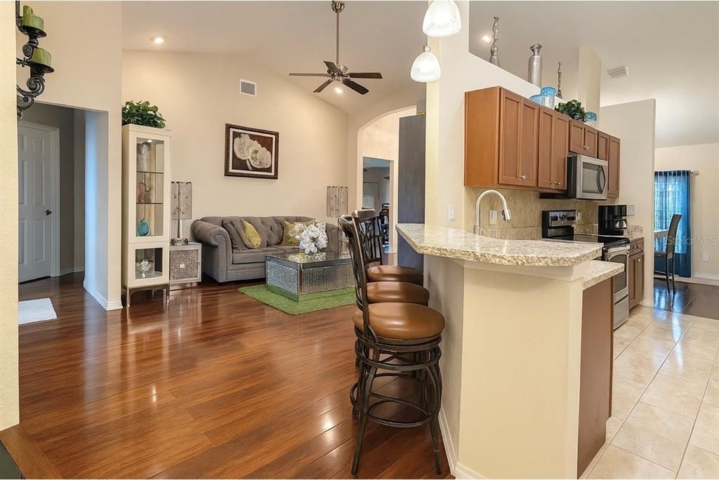 For Sale: $314,900 (4 beds, 2 baths, 1848 Square Feet)