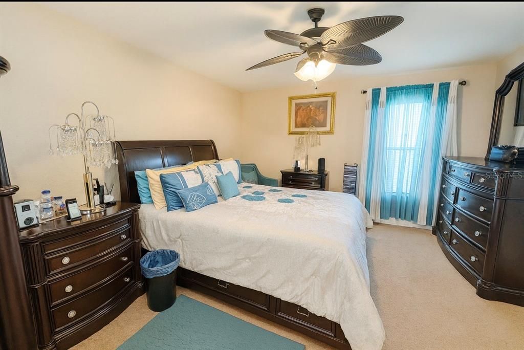 For Sale: $314,900 (4 beds, 2 baths, 1848 Square Feet)