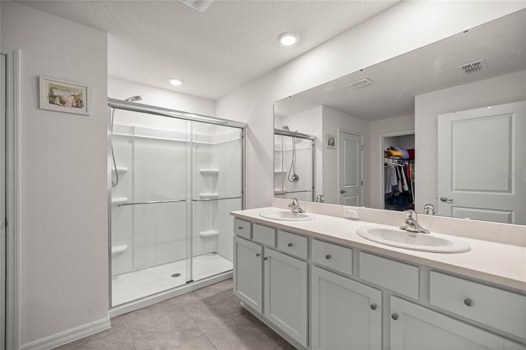 For Sale: $295,000 (4 beds, 2 baths, 1828 Square Feet)