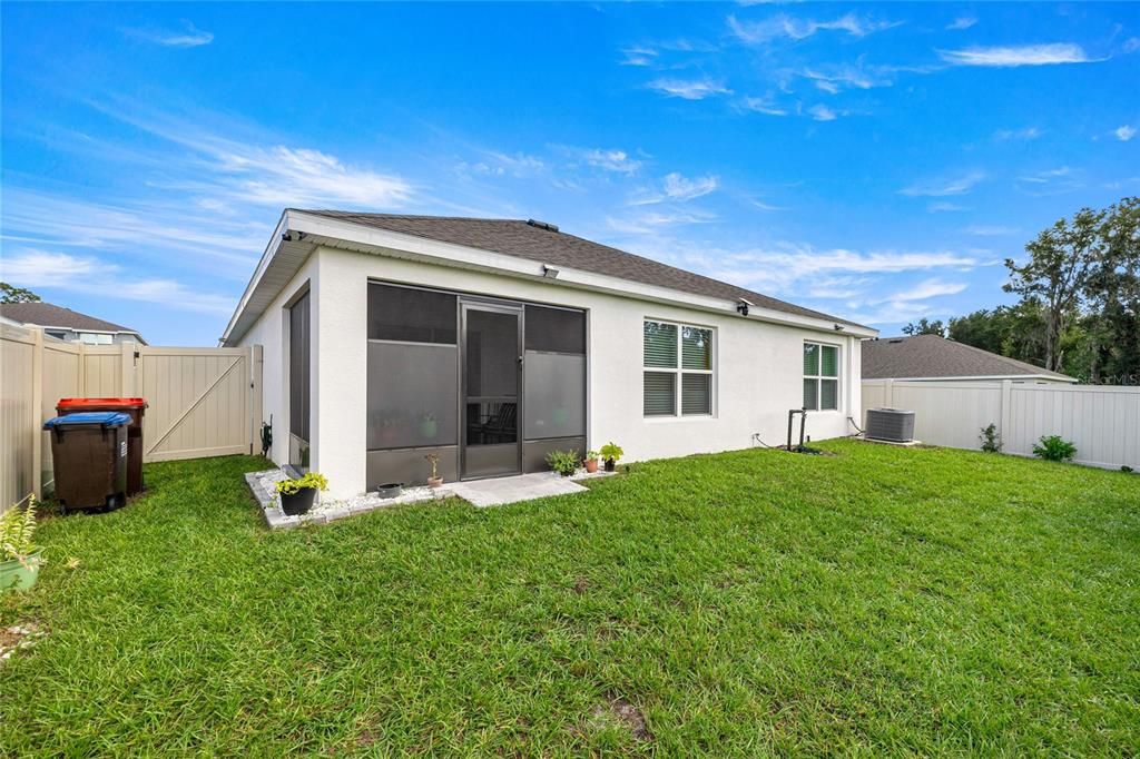 For Sale: $295,000 (4 beds, 2 baths, 1828 Square Feet)