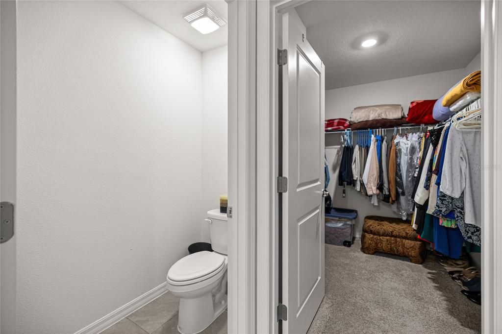 For Sale: $295,000 (4 beds, 2 baths, 1828 Square Feet)