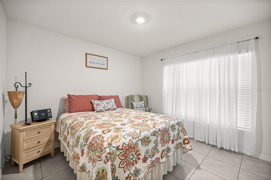 For Sale: $295,000 (4 beds, 2 baths, 1828 Square Feet)