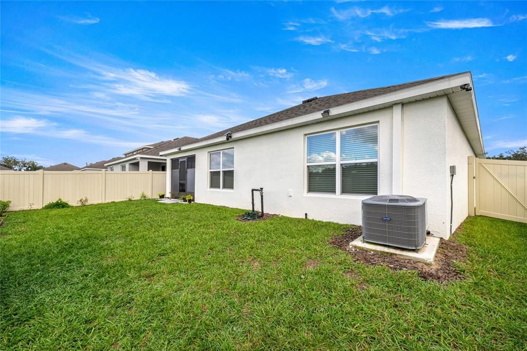 For Sale: $295,000 (4 beds, 2 baths, 1828 Square Feet)