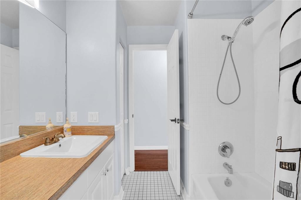 For Sale: $525,000 (3 beds, 2 baths, 1694 Square Feet)