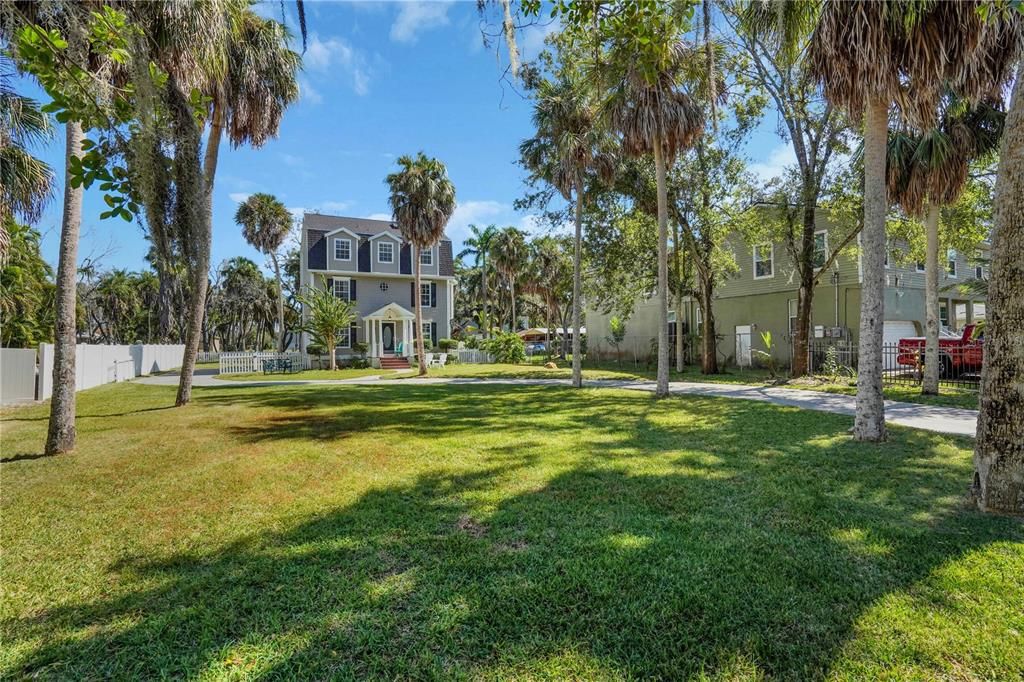 For Sale: $525,000 (3 beds, 2 baths, 1694 Square Feet)