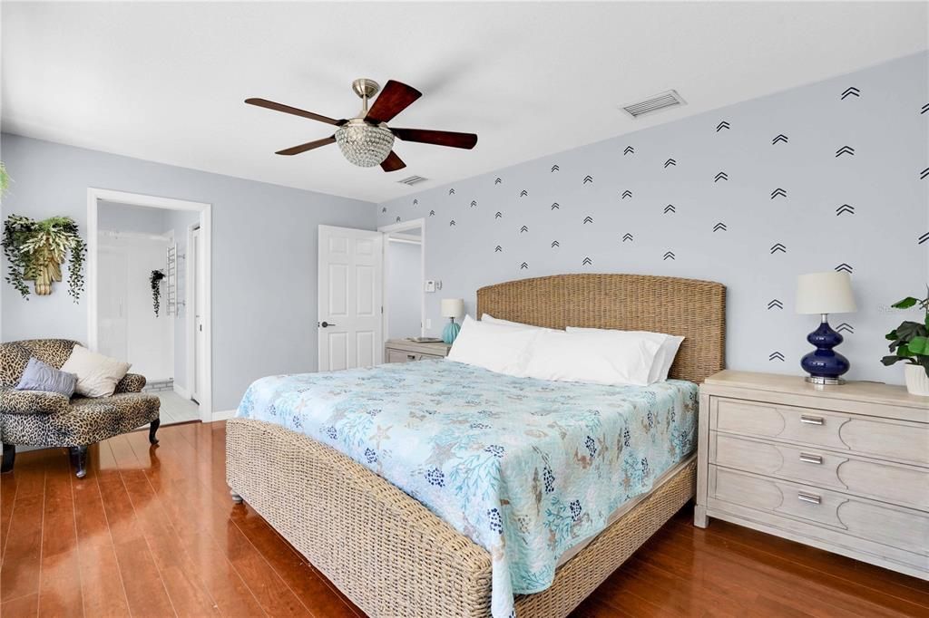 For Sale: $525,000 (3 beds, 2 baths, 1694 Square Feet)