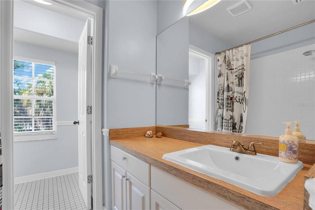 For Sale: $525,000 (3 beds, 2 baths, 1694 Square Feet)