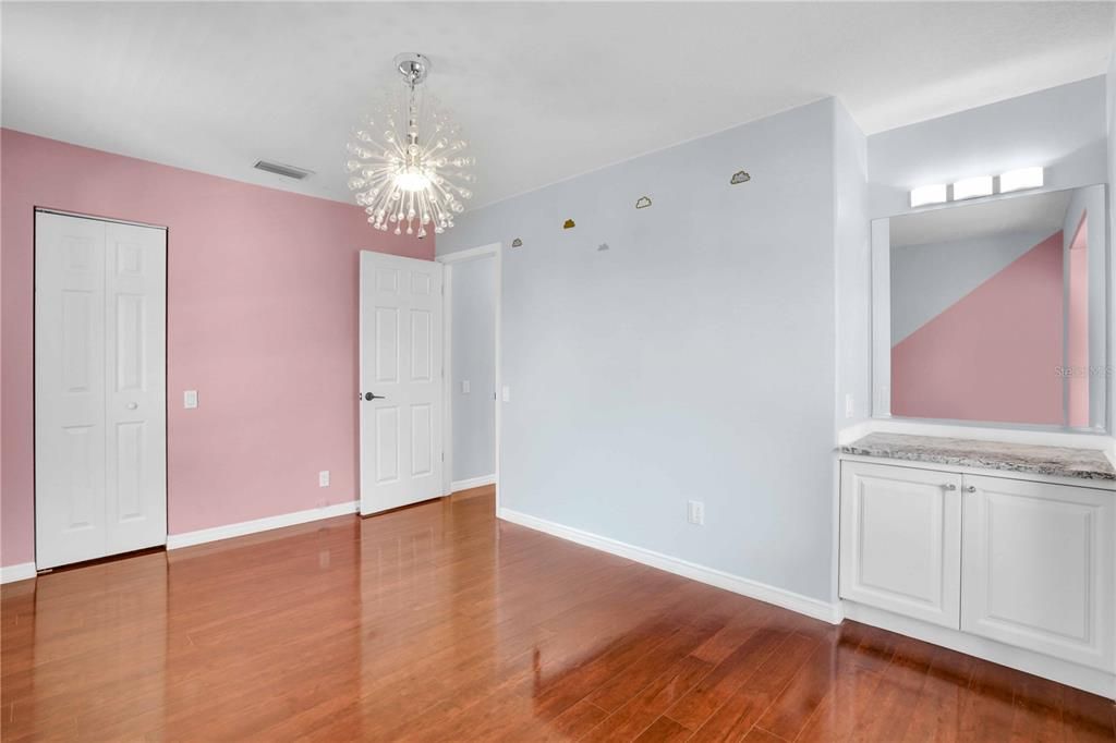 For Sale: $525,000 (3 beds, 2 baths, 1694 Square Feet)