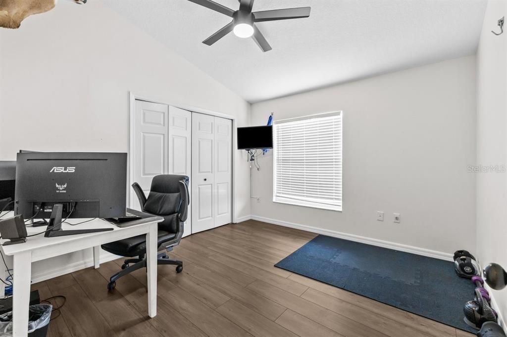 For Sale: $650,000 (4 beds, 2 baths, 2588 Square Feet)