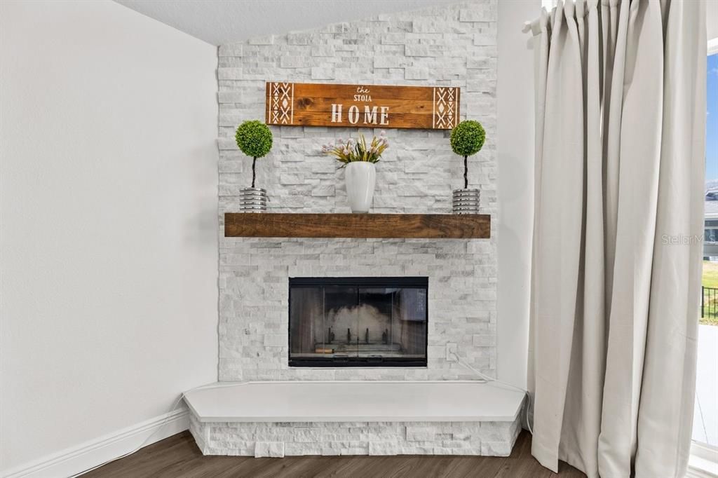 For Sale: $650,000 (4 beds, 2 baths, 2588 Square Feet)