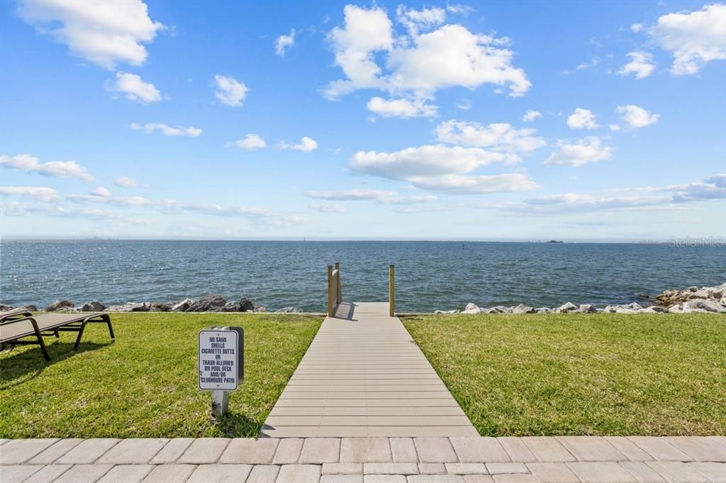 For Sale: $650,000 (4 beds, 2 baths, 2588 Square Feet)